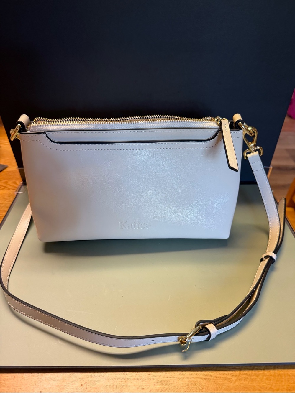 Kattee Everyday Leather Crossbody Bag in Light Beige